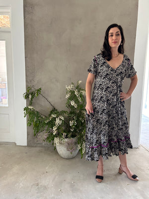 NEW - BLACK + WHITE | SWING DRESS