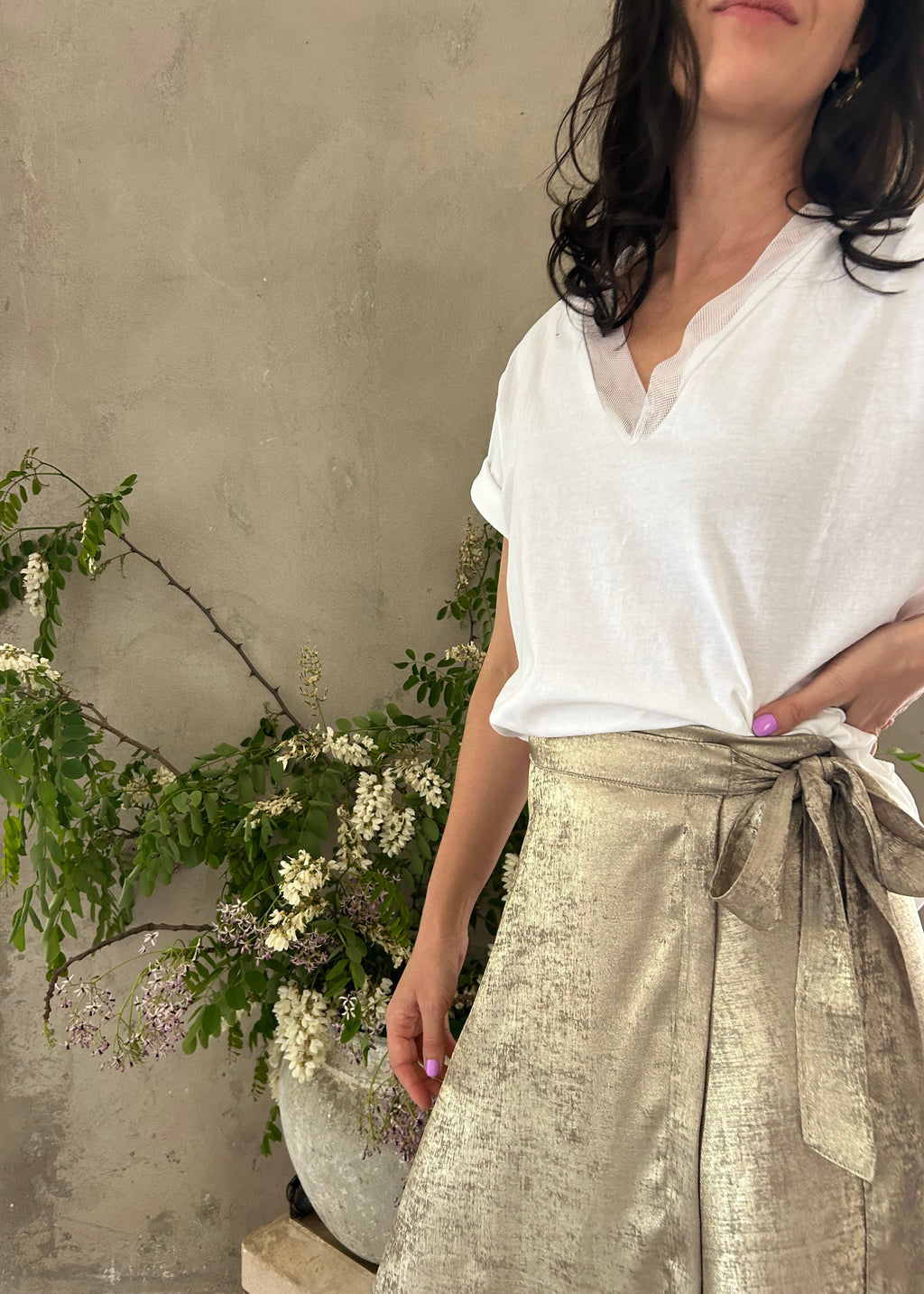 40% OFF T-SHIRT | WHITE OVERSIZED| V-NECK