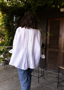 WHITE + INDIA GREEN | PLEATED SHIRT